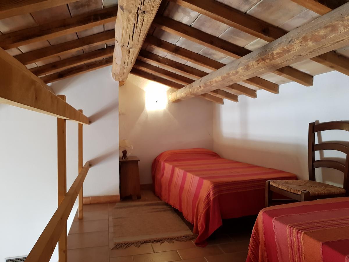 Agriturismo Bio Le 4 Stagioni Porrona Kültér fotó