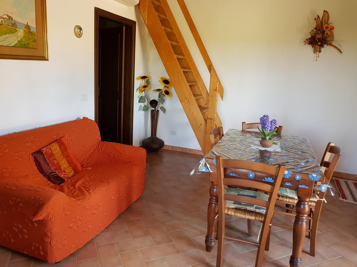 Agriturismo Bio Le 4 Stagioni Porrona Kültér fotó