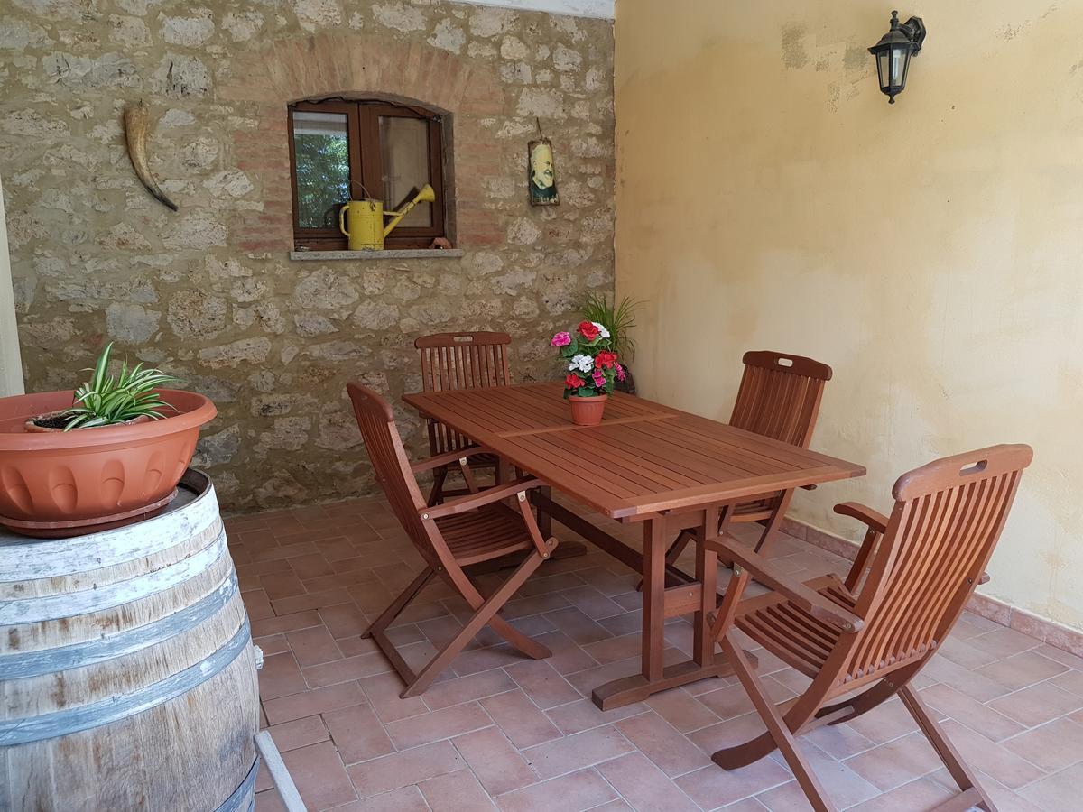 Agriturismo Bio Le 4 Stagioni Porrona Kültér fotó